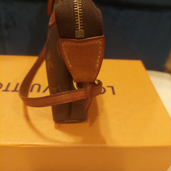 SOLD!! Louis Vuitton Monogram Mini Delightful - Picture 5 of 12